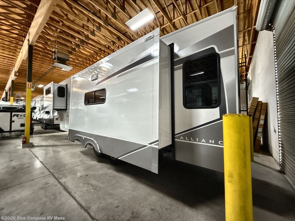 2026 Avenue 32RLS by Alliance RV from Blue Compass RV Mesa in Mesa, Arizona