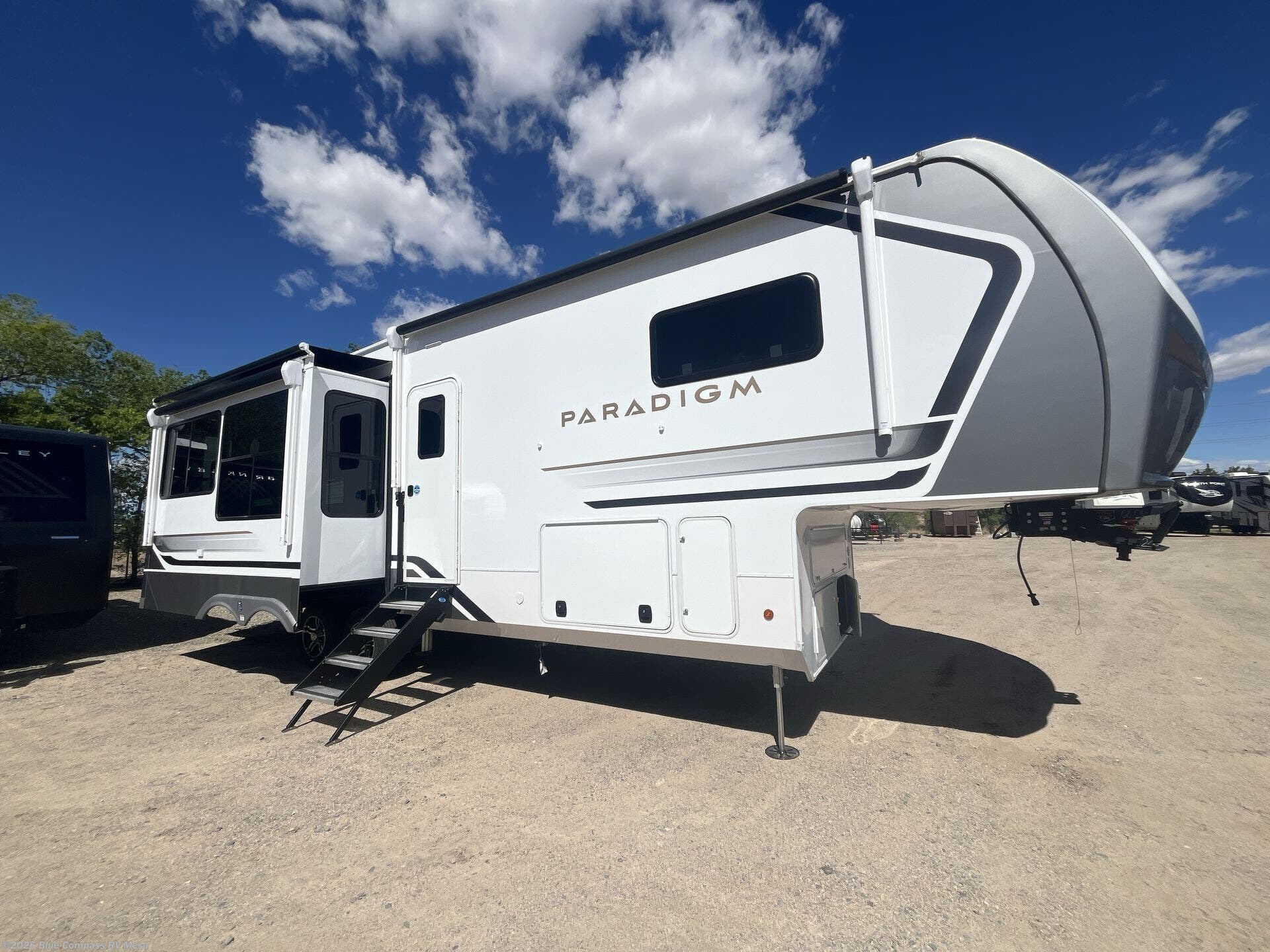 New 2025 Alliance RV Paradigm 310RL available in Mesa, Arizona