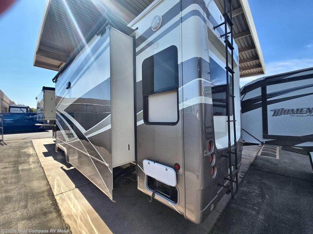 Used 2018 DRV Mobile Suites 40 KSSB4 available in Mesa, Arizona