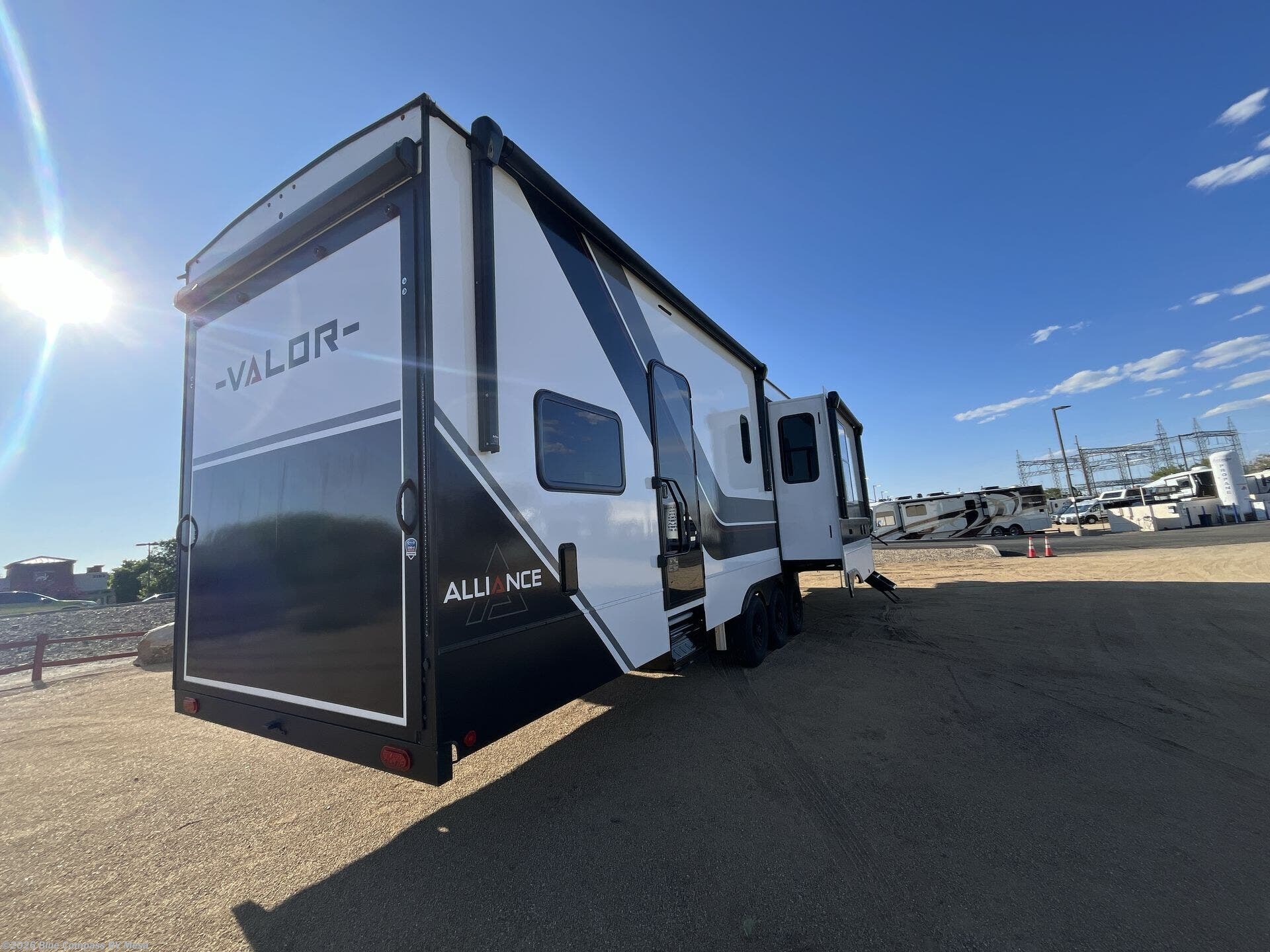 2025 Valor 44V14 by Alliance RV from Blue Compass RV Mesa in Mesa, Arizona