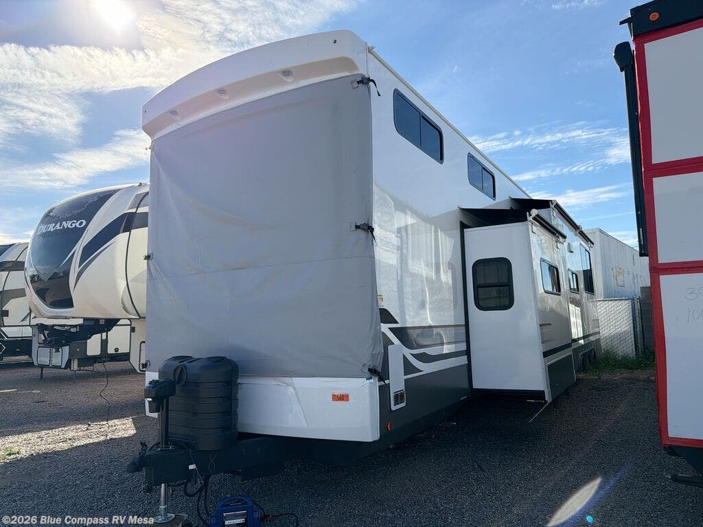 New 2026 Alliance RV Benchmark 44LFT available in Mesa, Arizona