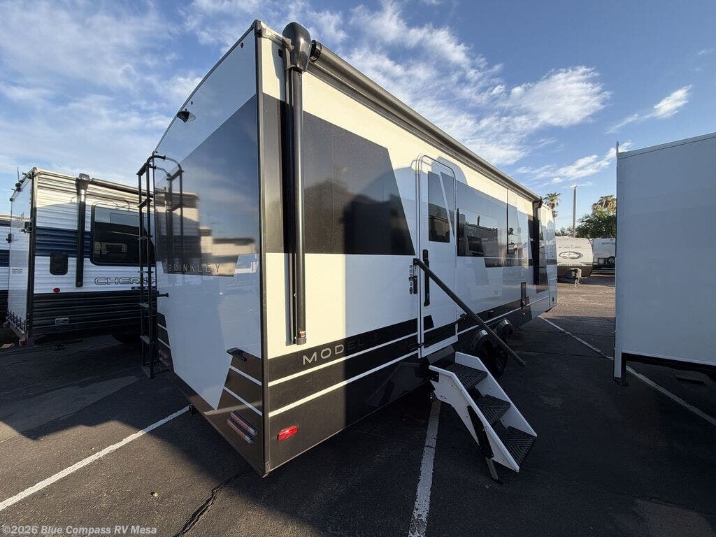 2027 Model I 265 by Brinkley RV from Blue Compass RV Mesa in Mesa, Arizona