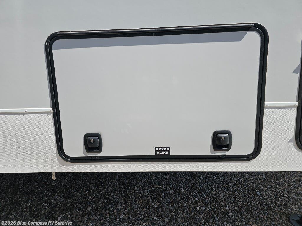 New 2025 Alliance RV Avenue 32RLS available in Surprise, Arizona