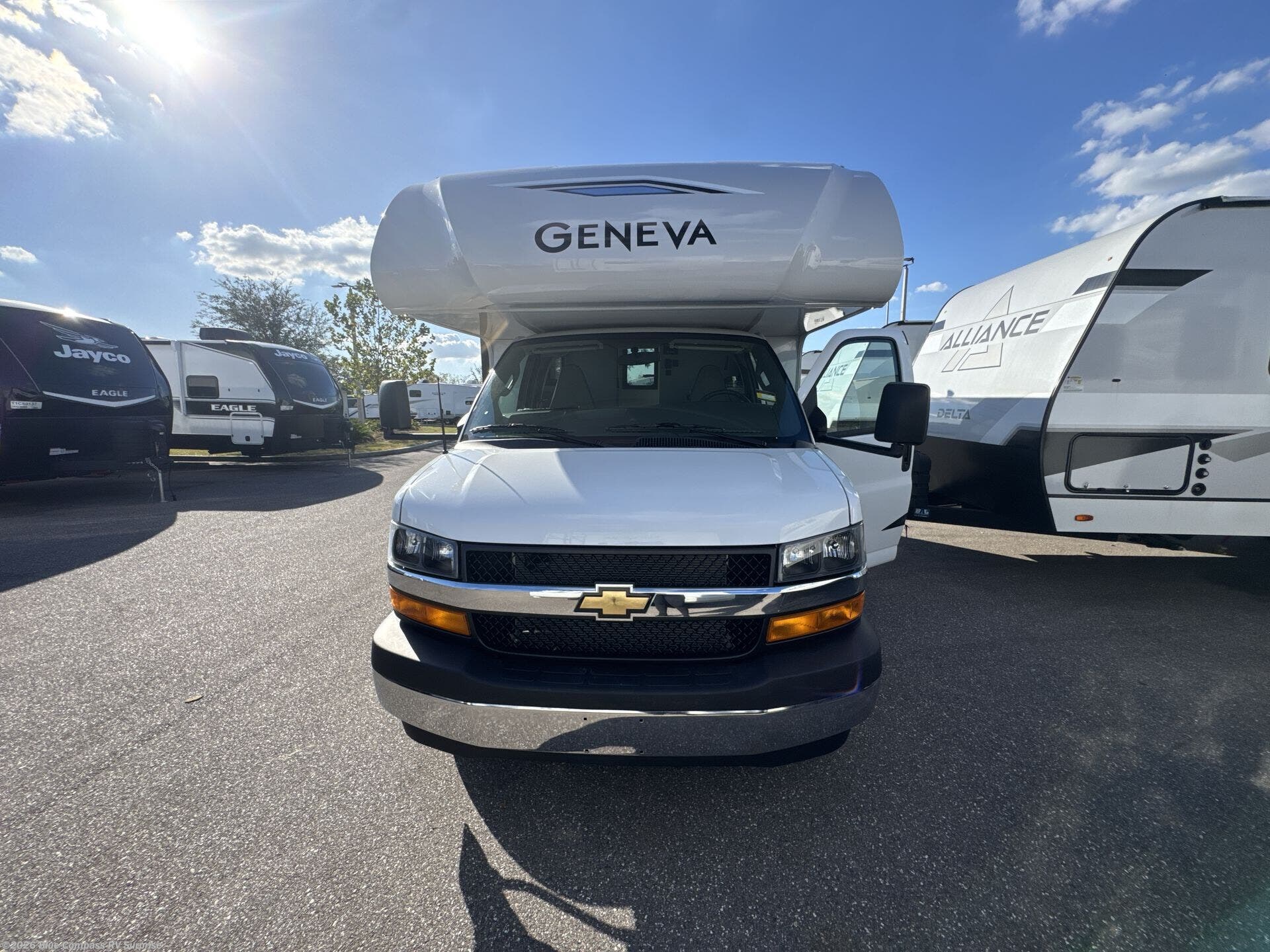 2026 Thor Motor Coach Geneva 19VX Chevy - New Class C For Sale by Blue Compass RV Surprise in Surprise, Arizona