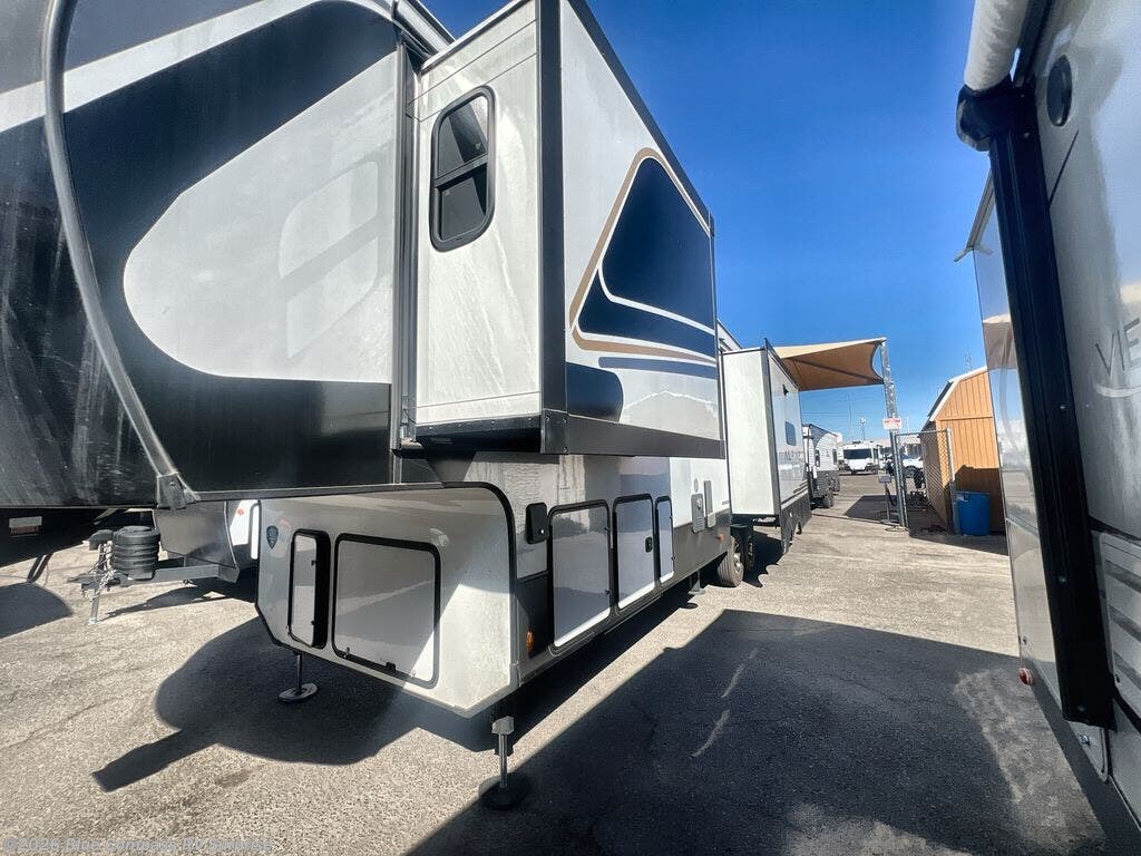 2024 Alpine 3303CK by Keystone from Blue Compass RV Surprise in Surprise, Arizona