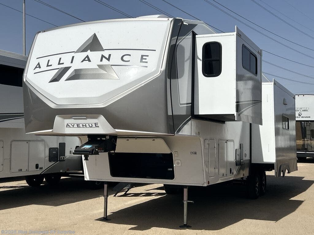 2026 Avenue 32RLS by Alliance RV from Blue Compass RV Surprise in Surprise, Arizona