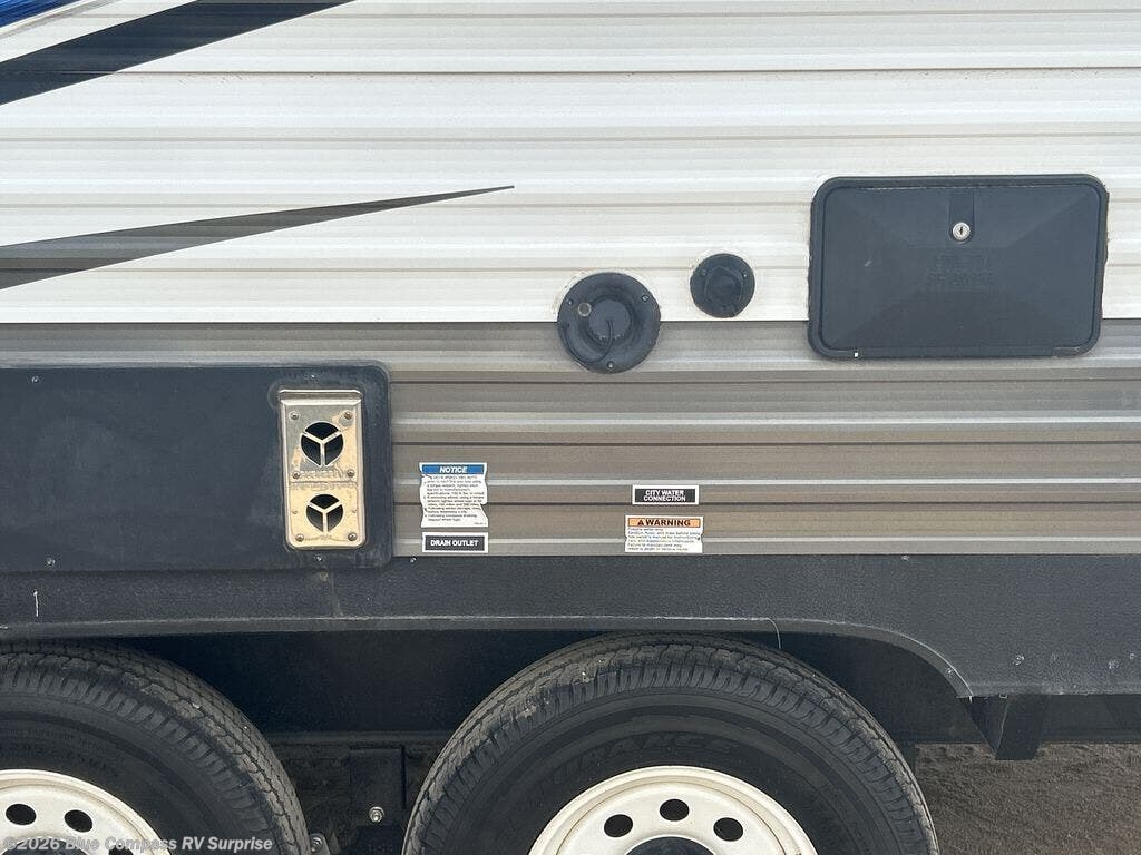 2019 Forest River Salem Cruise Lite 251SSXL - Used Travel Trailer For Sale by Blue Compass RV Surprise in Surprise, Arizona
