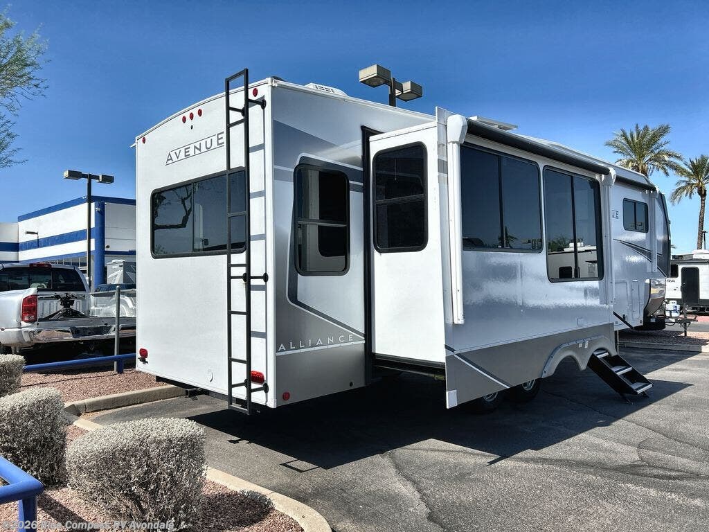 2026 Avenue 32RLS by Alliance RV from Blue Compass RV Avondale in Avondale, Arizona