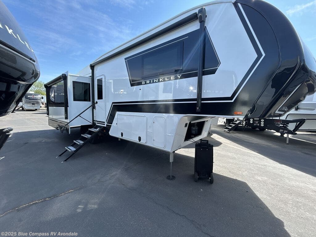2026 Model Z 3100 by Brinkley RV from Blue Compass RV Avondale in Avondale, Arizona