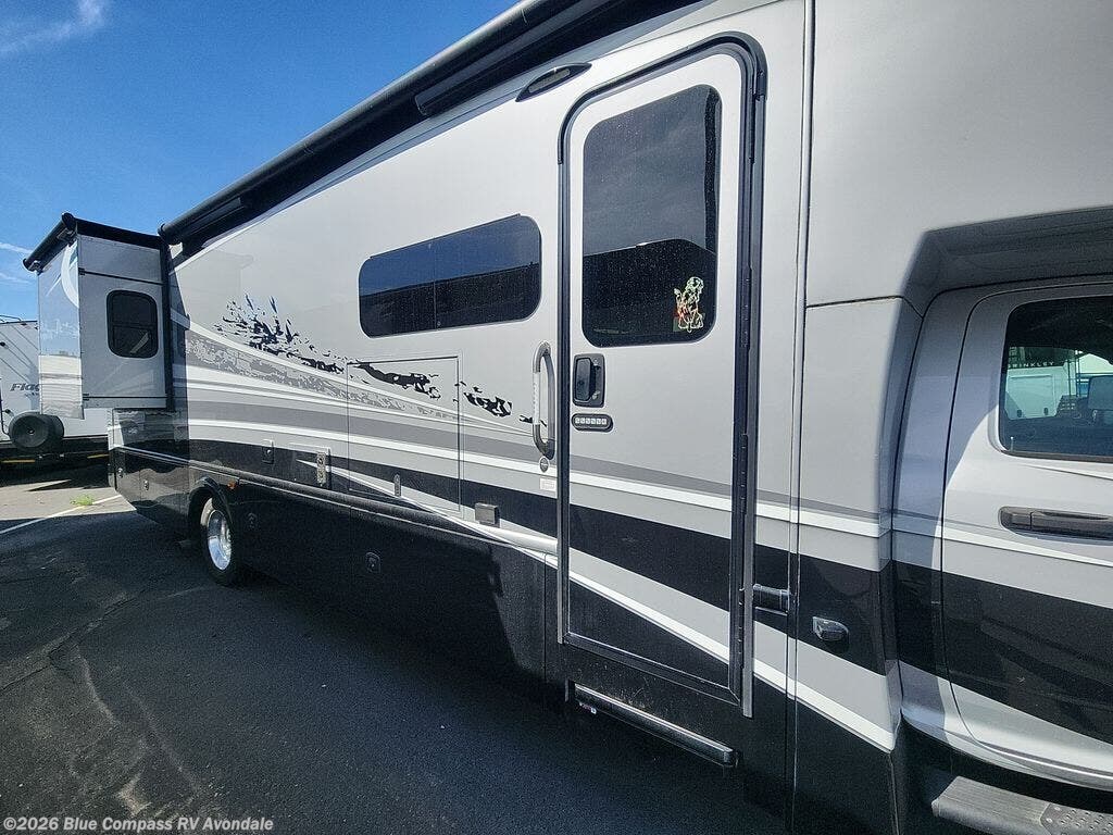 2020 Isata 5 36DSD by Dynamax Corp from Blue Compass RV Avondale in Avondale, Arizona