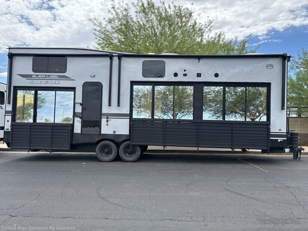 2026 Cherokee Timberwolf Black Label 27MDKBL by Forest River from Blue Compass RV Avondale in Avondale, Arizona