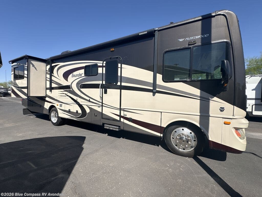 2014 Bounder 36E by Fleetwood from Blue Compass RV Avondale in Avondale, Arizona