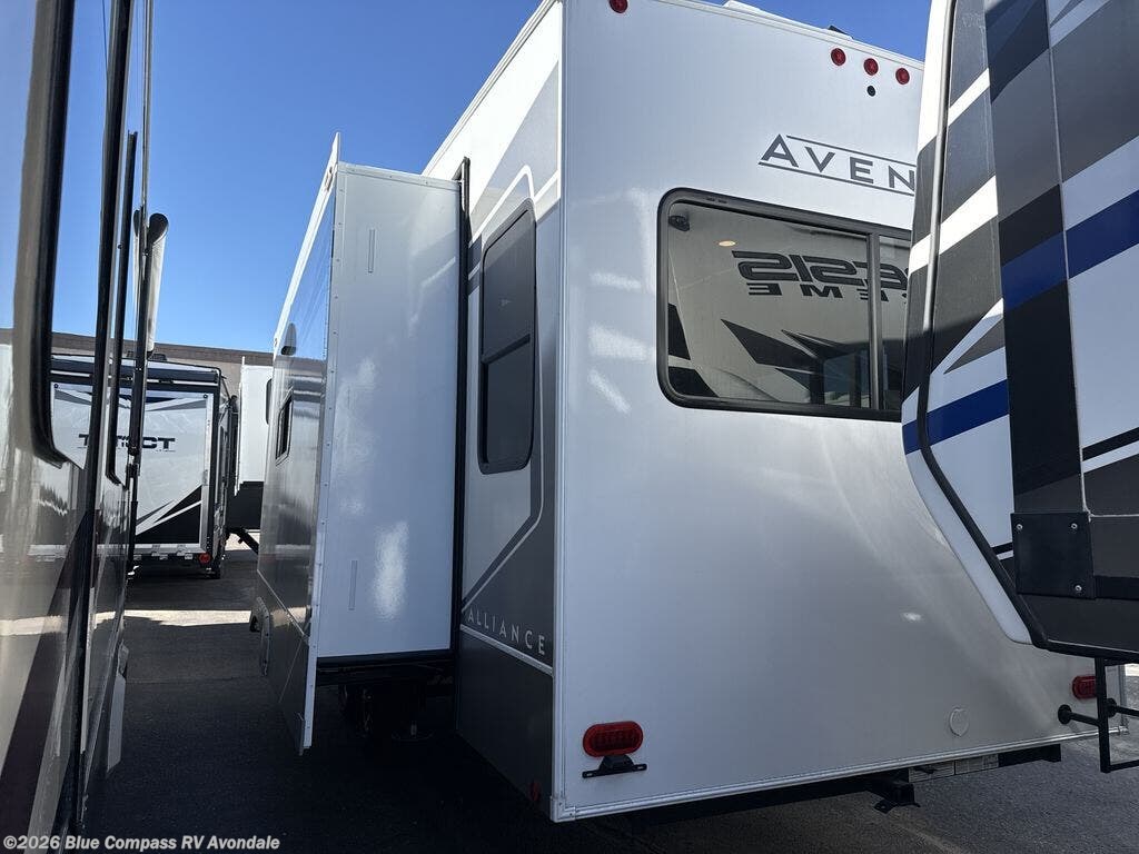 New 2026 Alliance RV Avenue 32RLS available in Avondale, Arizona