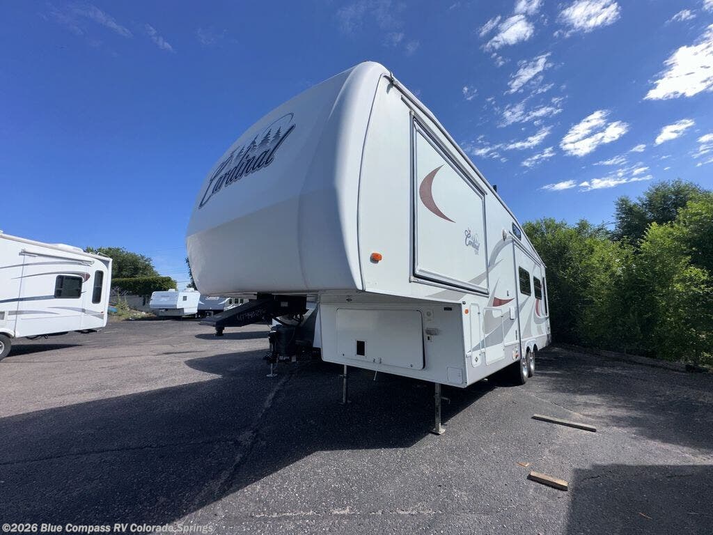 2006 Cardinal 30ts  30ts by Forest River from Blue Compass RV Colorado Springs in Colorado Springs, Colorado