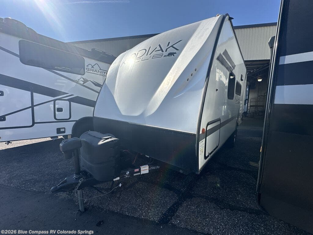 2022 Dutchmen Kodiak Cub 177RB - Used Travel Trailer For Sale by Blue Compass RV Colorado Springs in Colorado Springs, Colorado