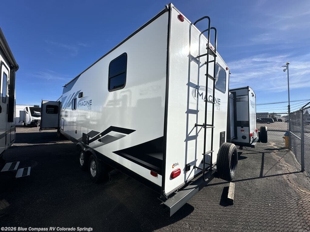 2022 Grand Design Imagine 21BHE - Used Travel Trailer For Sale by Blue Compass RV Colorado Springs in Colorado Springs, Colorado