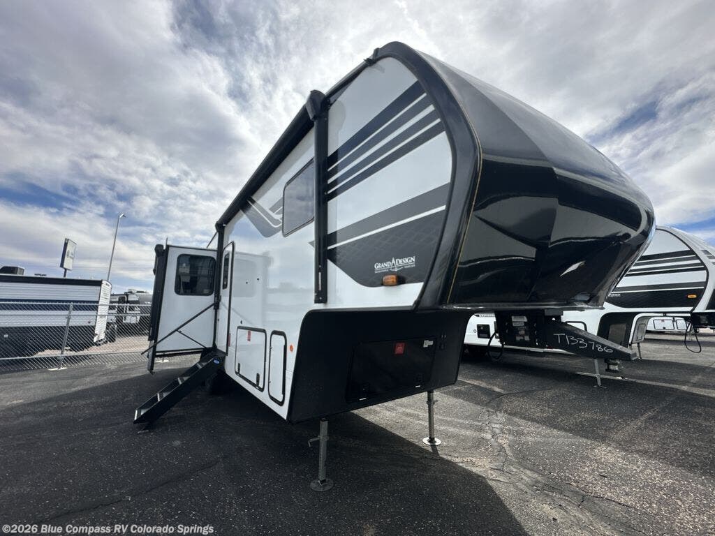 2026 Grand Design Reflection 303RLS - New Fifth Wheel For Sale by Blue Compass RV Colorado Springs in Colorado Springs, Colorado