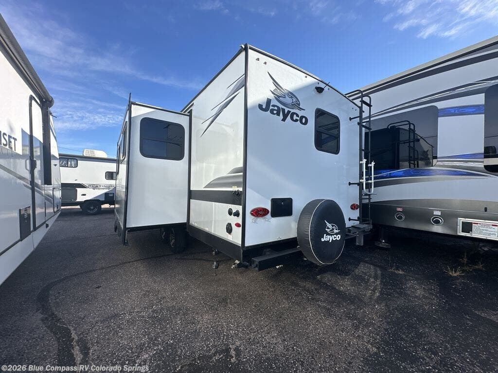 2022 Jayco Jay Feather 25RB - Used Travel Trailer For Sale by Blue Compass RV Colorado Springs in Colorado Springs, Colorado