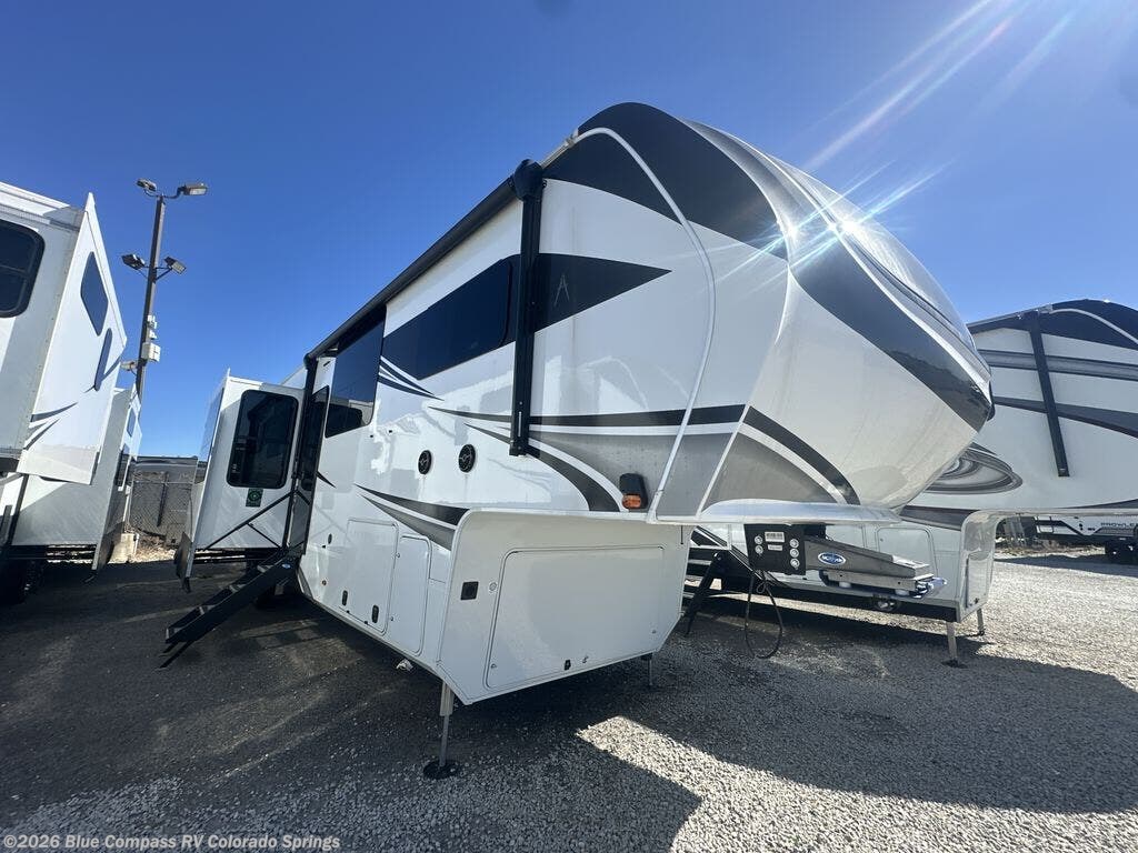 2025 Solitude 376RD by Grand Design from Blue Compass RV Colorado Springs in Colorado Springs, Colorado