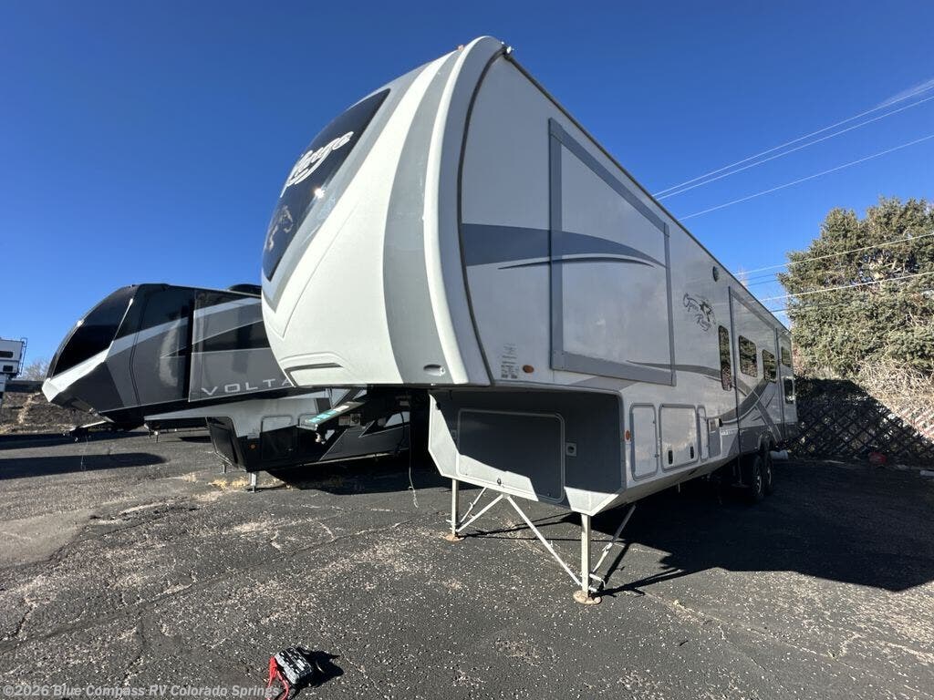 2018 Open Range 3X 427BHS by Highland Ridge from Blue Compass RV Colorado Springs in Colorado Springs, Colorado