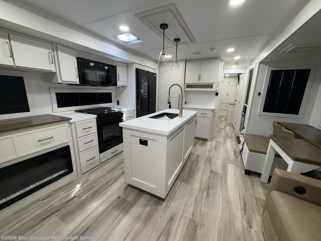 2027 Model Z AIR 310 by Brinkley RV from Blue Compass RV Colorado Springs in Colorado Springs, Colorado