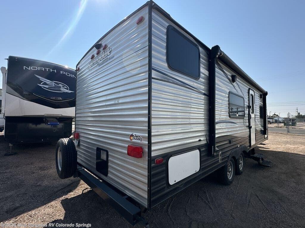 2017 Keystone Summerland 2600TB - Used Travel Trailer For Sale by Blue Compass RV Colorado Springs in Colorado Springs, Colorado