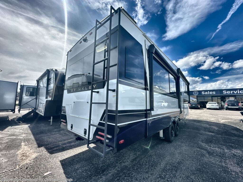 2027 Brinkley RV Model Z 2900 - New Fifth Wheel For Sale by Blue Compass RV Colorado Springs in Colorado Springs, Colorado features Slideout