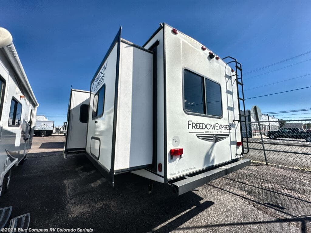 Used 2021 Coachmen Freedom Express Ultra Lite 259FKDS available in Colorado Springs, Colorado