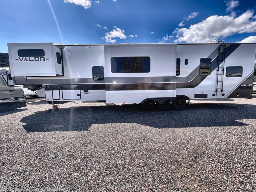 New 2025 Alliance RV Valor 40V13 available in Longmont, Colorado