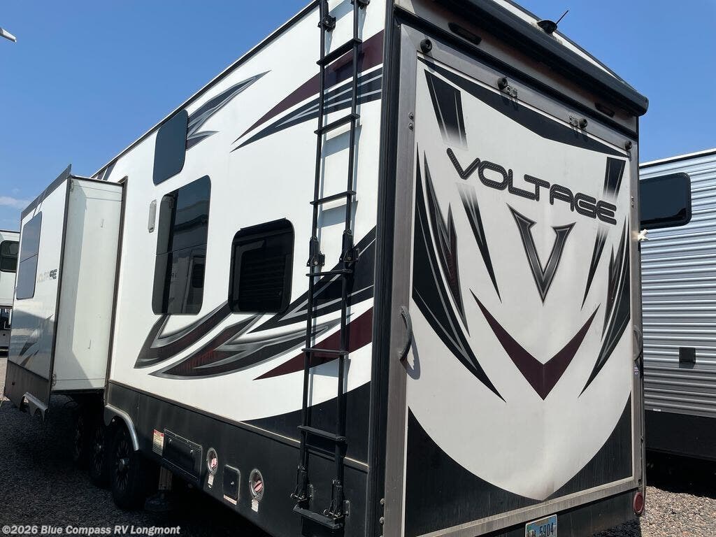 Used 2018 Dutchmen Voltage Epic 3970 available in Longmont, Colorado