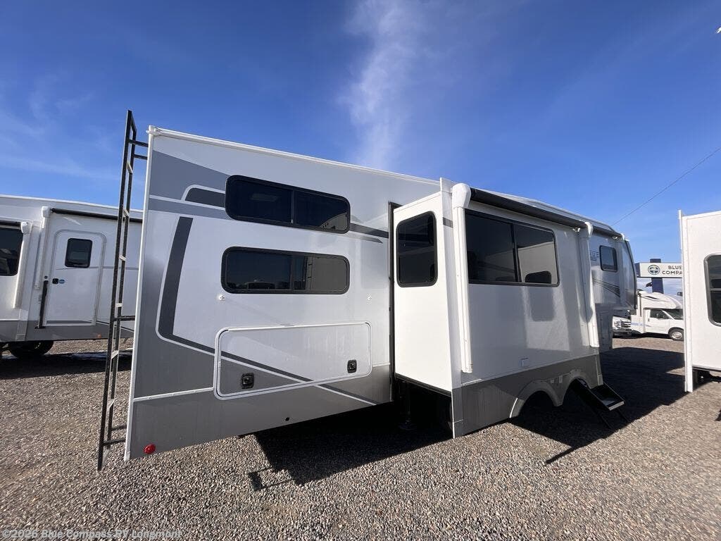 2026 Avenue All-Access 30BH by Alliance RV from Blue Compass RV Longmont in Longmont, Colorado