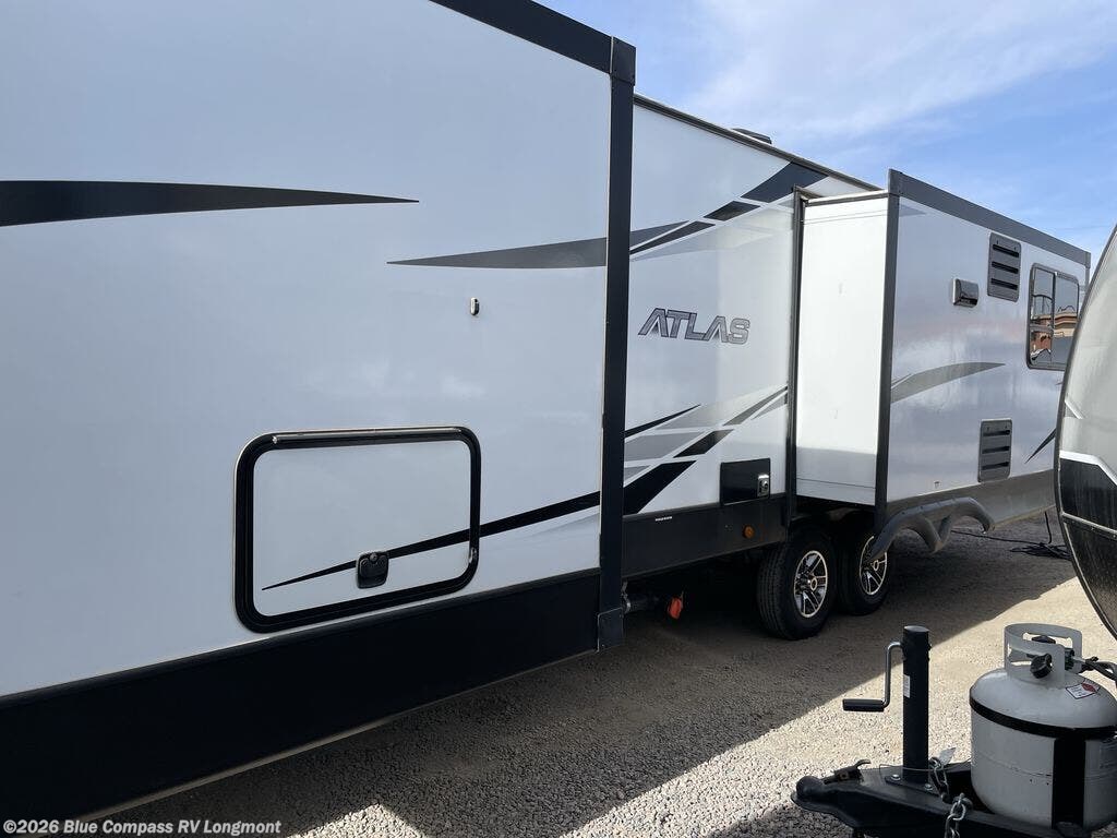 2022 Dutchmen Atlas 3302RL - Used Travel Trailer For Sale by Blue Compass RV Longmont in Longmont, Colorado