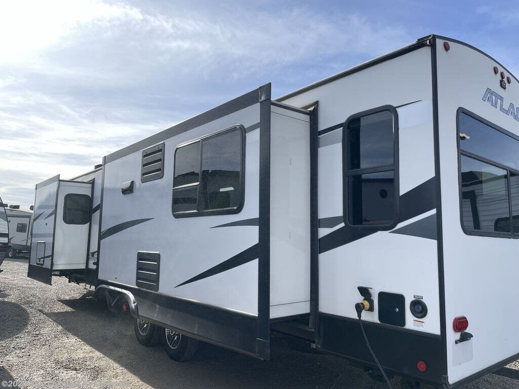 2022 Atlas 3302RL by Dutchmen from Blue Compass RV Longmont in Longmont, Colorado
