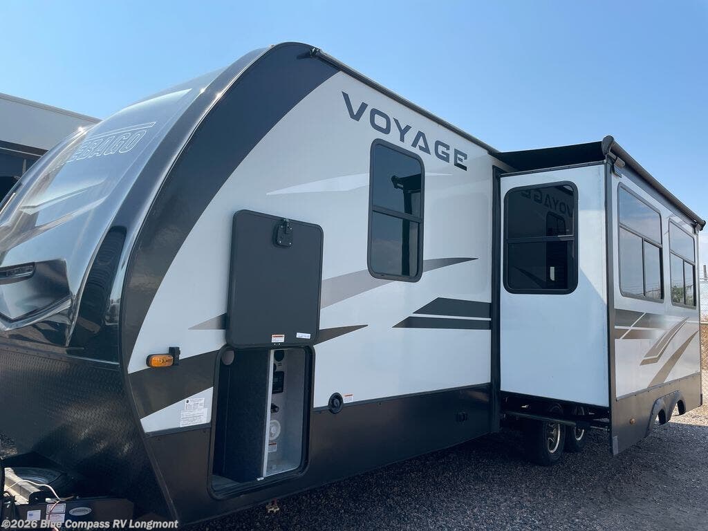 2022 Winnebago Voyage M-3970 - Used Travel Trailer For Sale by Blue Compass RV Longmont in Longmont, Colorado