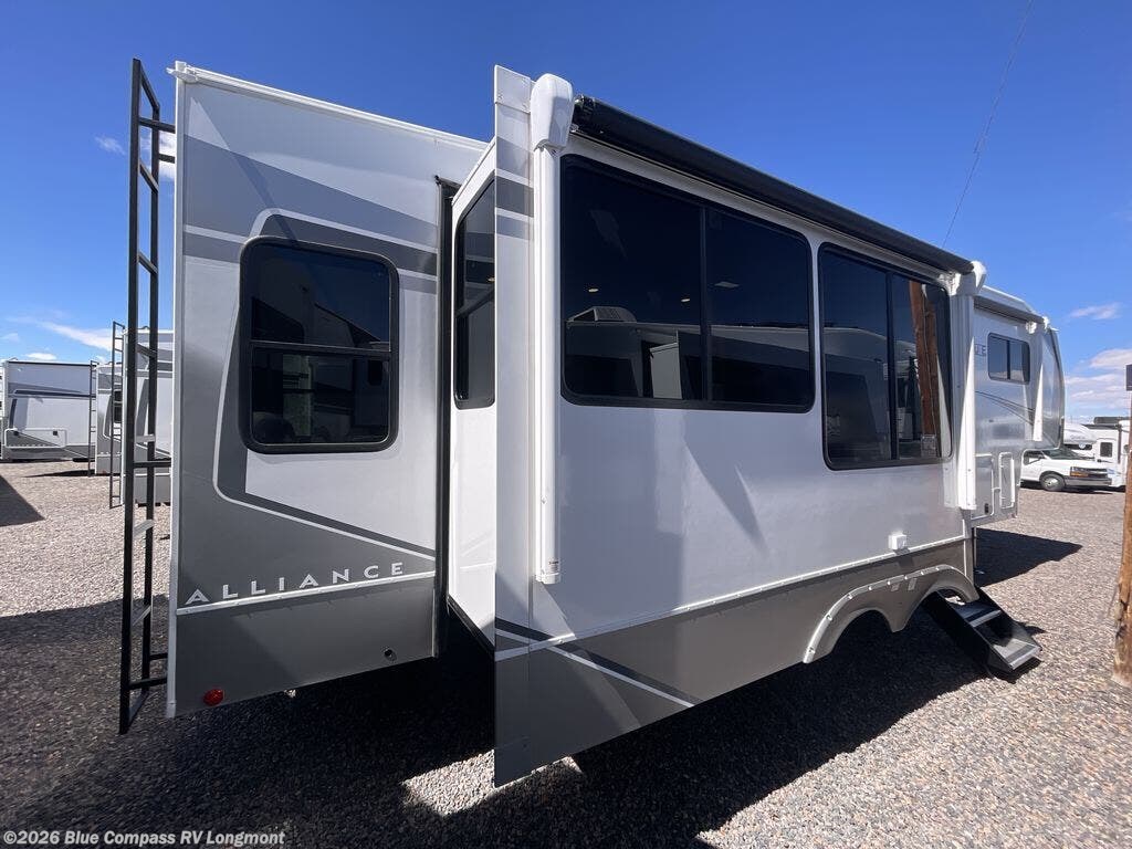 New 2026 Alliance RV Avenue 32RLS available in Longmont, Colorado