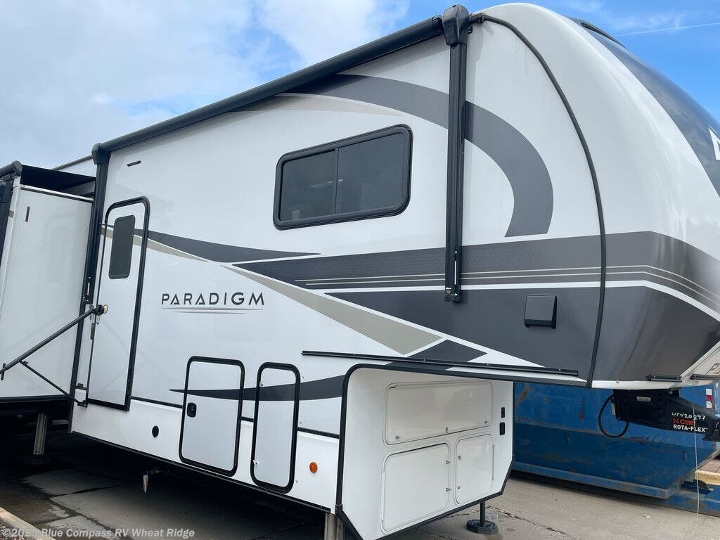 2024 Paradigm 395DS by Alliance RV from Blue Compass RV Wheat Ridge in Wheat Ridge, Colorado