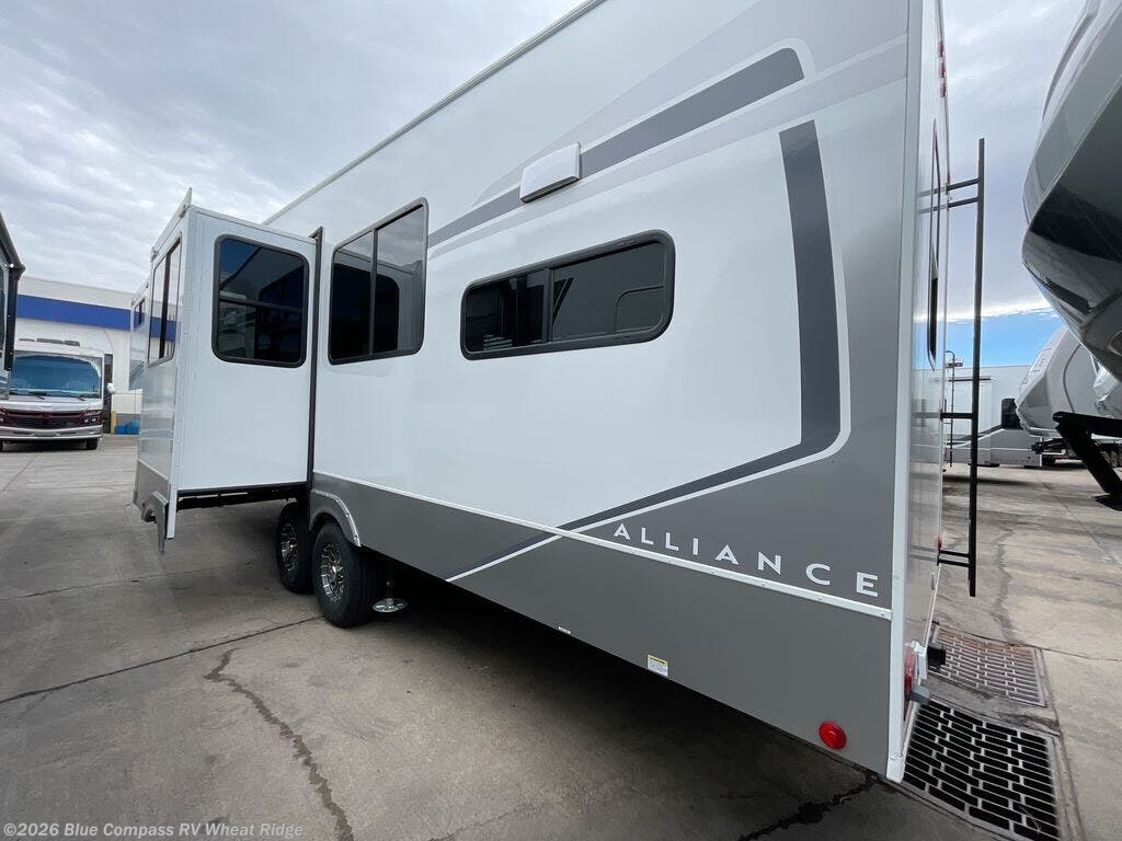 2026 Avenue 35RKS by Alliance RV from Blue Compass RV Wheat Ridge in Wheat Ridge, Colorado
