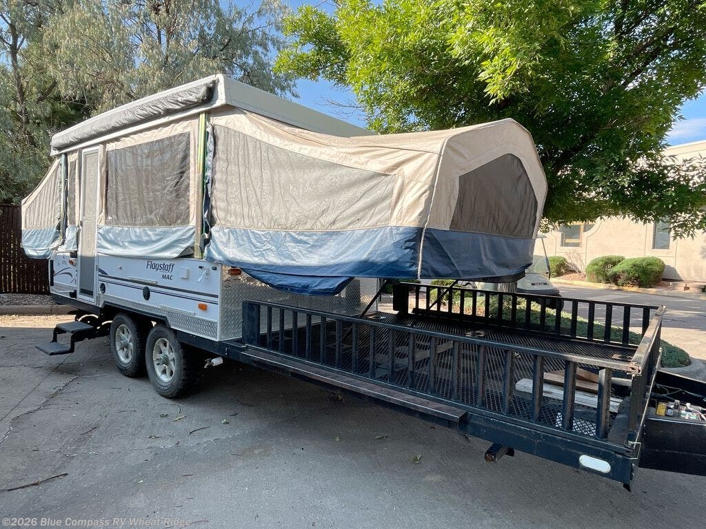 2013 Flagstaff MAC LTD Series BR28TSC by Forest River from Blue Compass RV Wheat Ridge in Wheat Ridge, Colorado