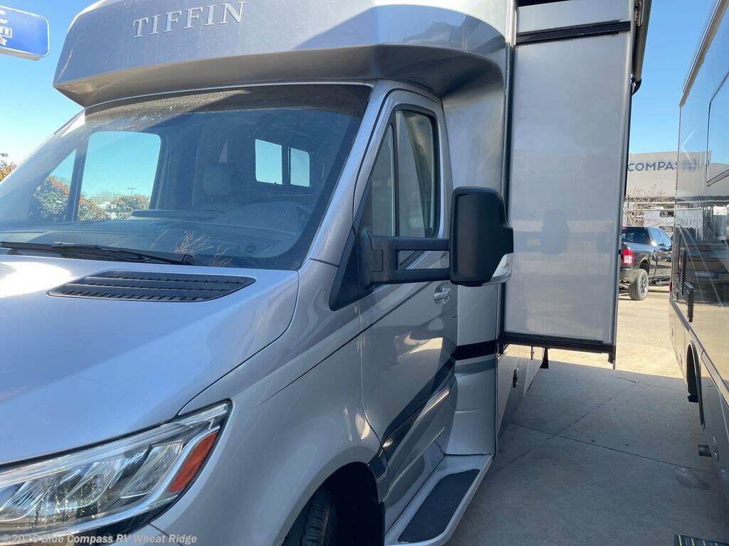 2021 Wayfarer 25 LW by Tiffin from Blue Compass RV Wheat Ridge in Wheat Ridge, Colorado