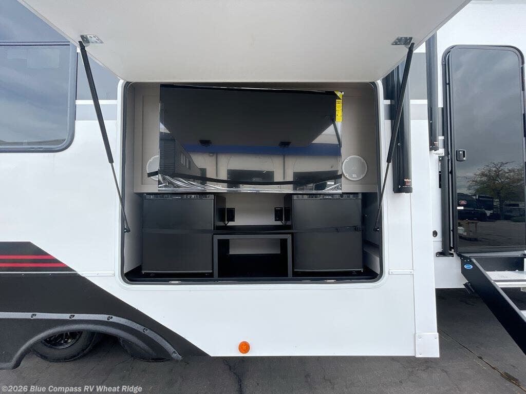 New 2026 Alliance RV Valor 41V13 available in Wheat Ridge, Colorado