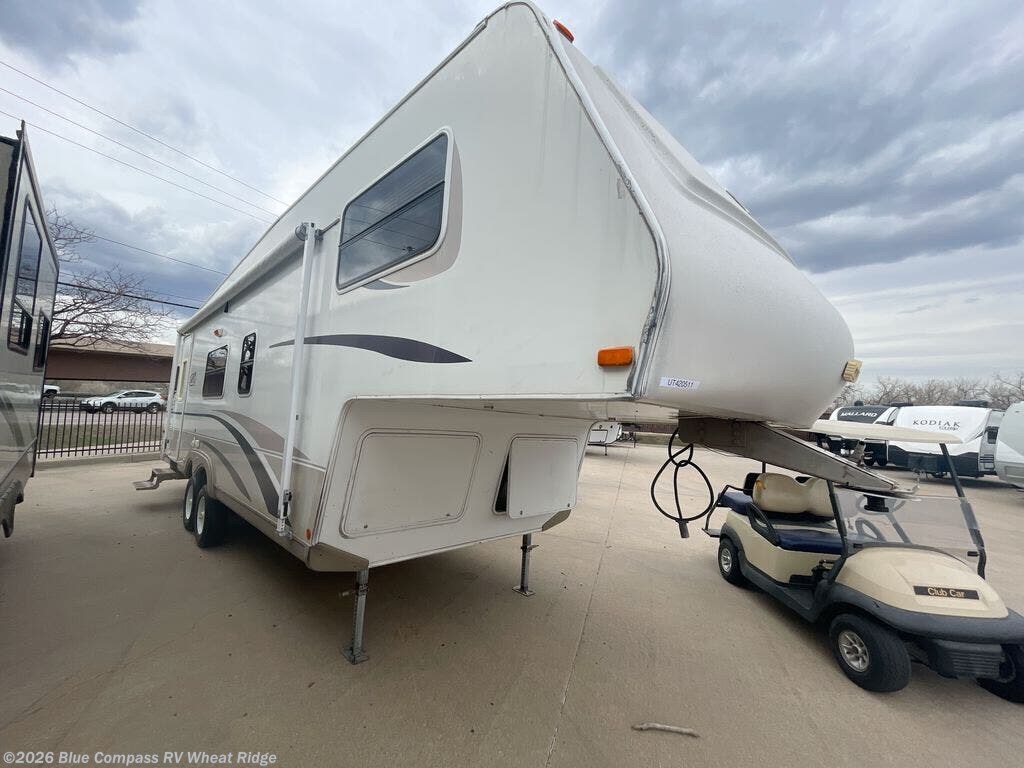 2003 R-Vision Trail Lite 5281S - Used Fifth Wheel For Sale by Blue Compass RV Wheat Ridge in Wheat Ridge, Colorado features Slideout