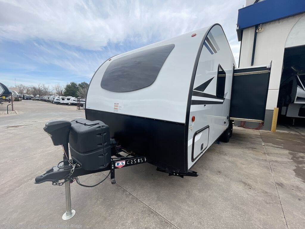 Used 2022 Venture RV Sonic SN231VRK available in Wheat Ridge, Colorado