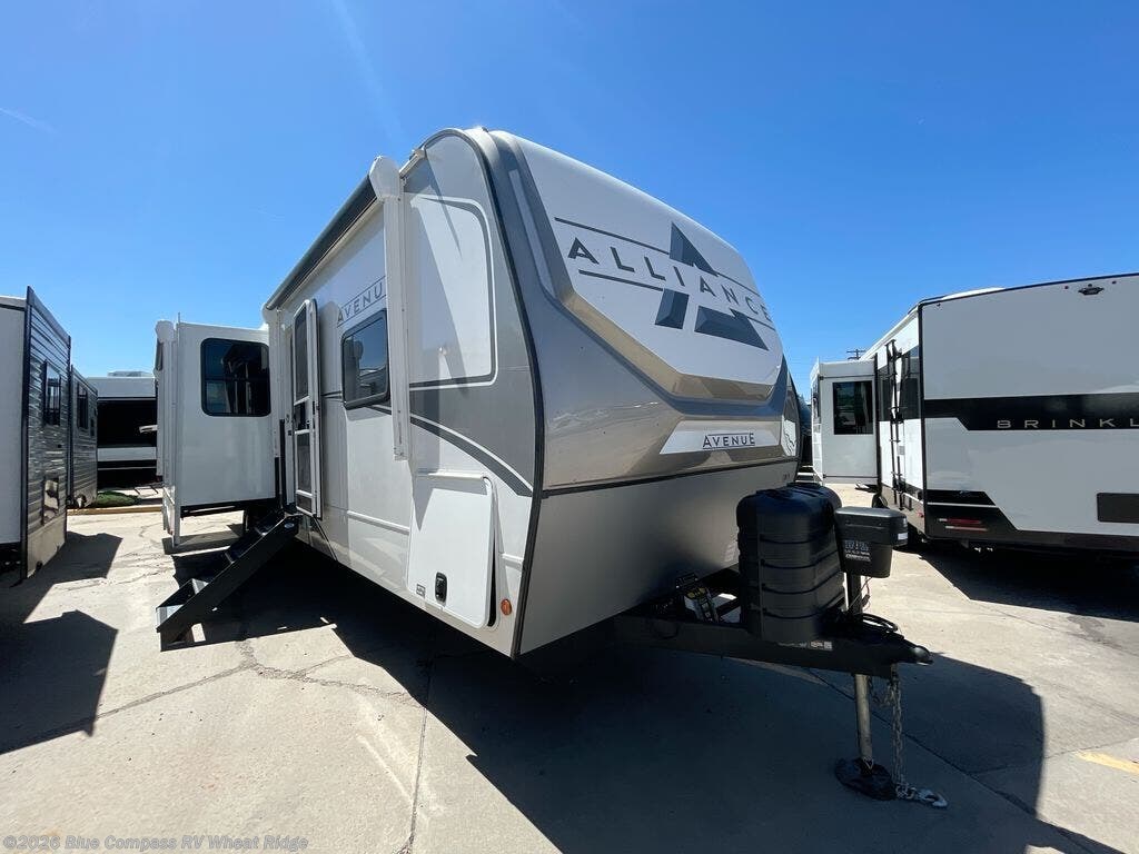 2026 Avenue 333BH by Alliance RV from Blue Compass RV Wheat Ridge in Wheat Ridge, Colorado