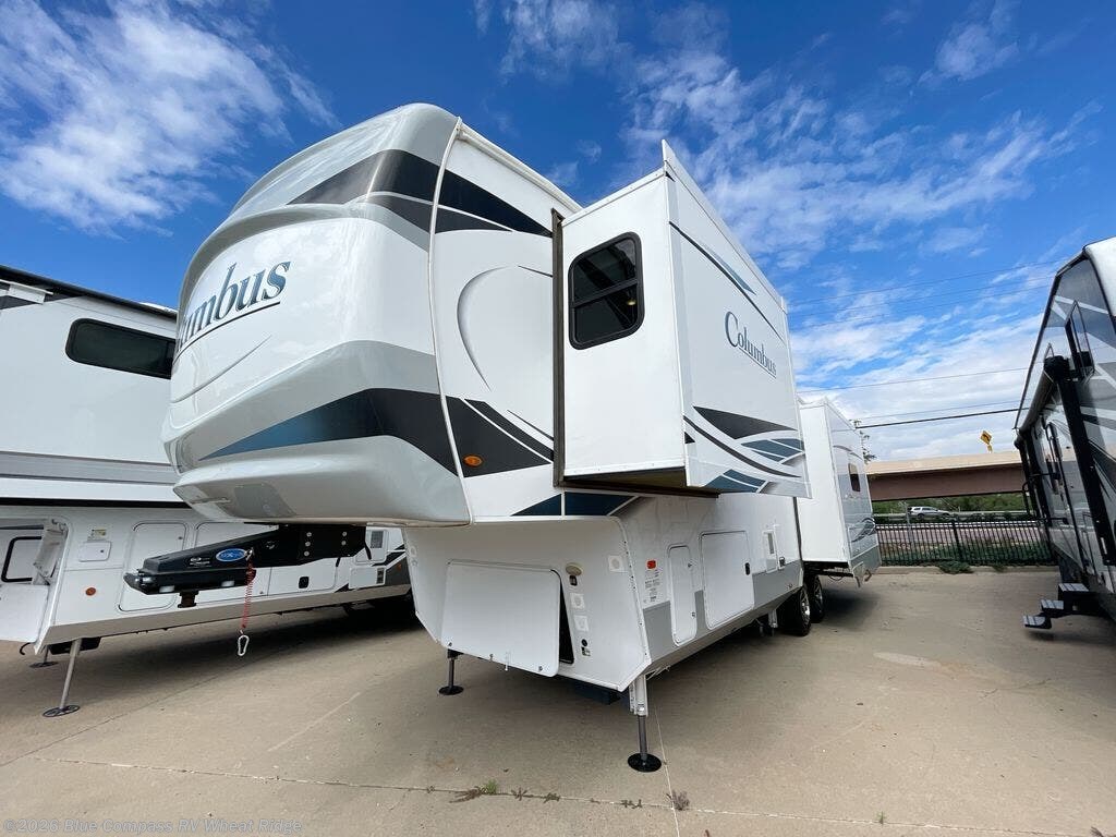 2022 Columbus 329DV by Palomino from Blue Compass RV Wheat Ridge in Wheat Ridge, Colorado