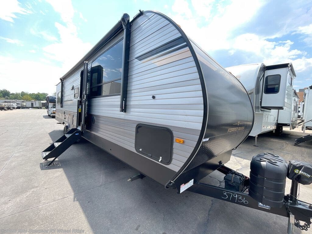 2027 Forest River Aurora 34BHTS-2Q - New Travel Trailer For Sale by Blue Compass RV Wheat Ridge in Wheat Ridge, Colorado