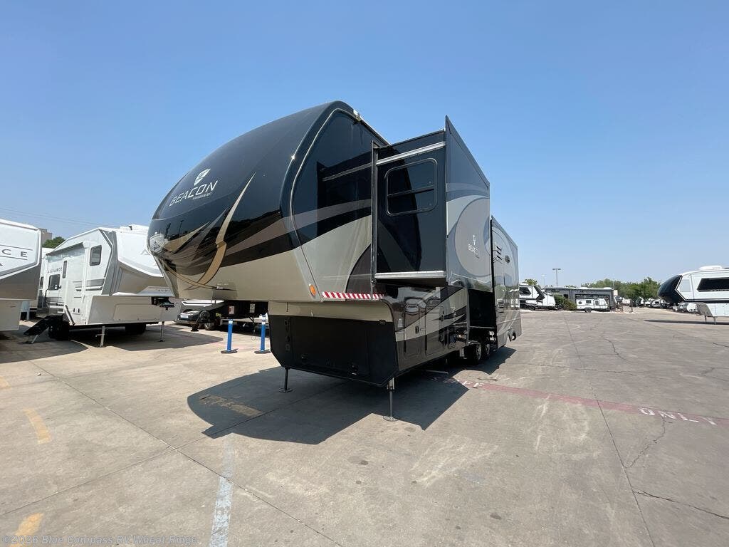 Used 2019 Vanleigh Beacon 34RLB available in Wheat Ridge, Colorado
