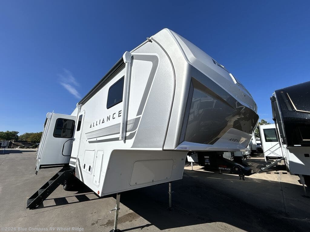 2027 Avenue All-Access 29RL by Alliance RV from Blue Compass RV Wheat Ridge in Wheat Ridge, Colorado