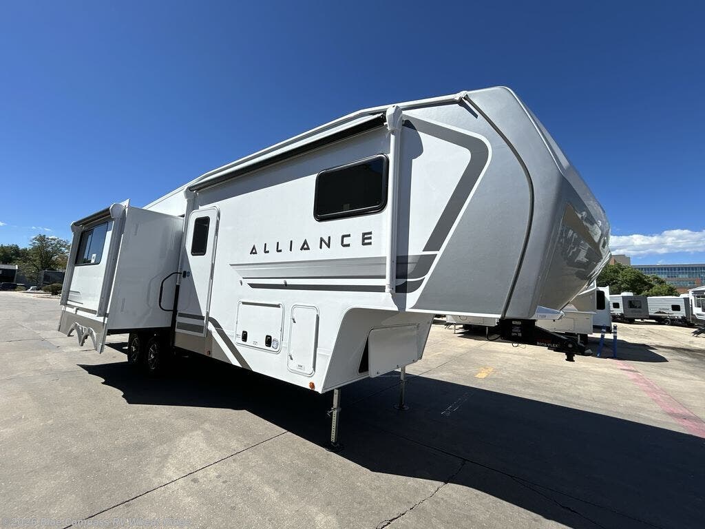 2027 Avenue All-Access 30BH by Alliance RV from Blue Compass RV Wheat Ridge in Wheat Ridge, Colorado