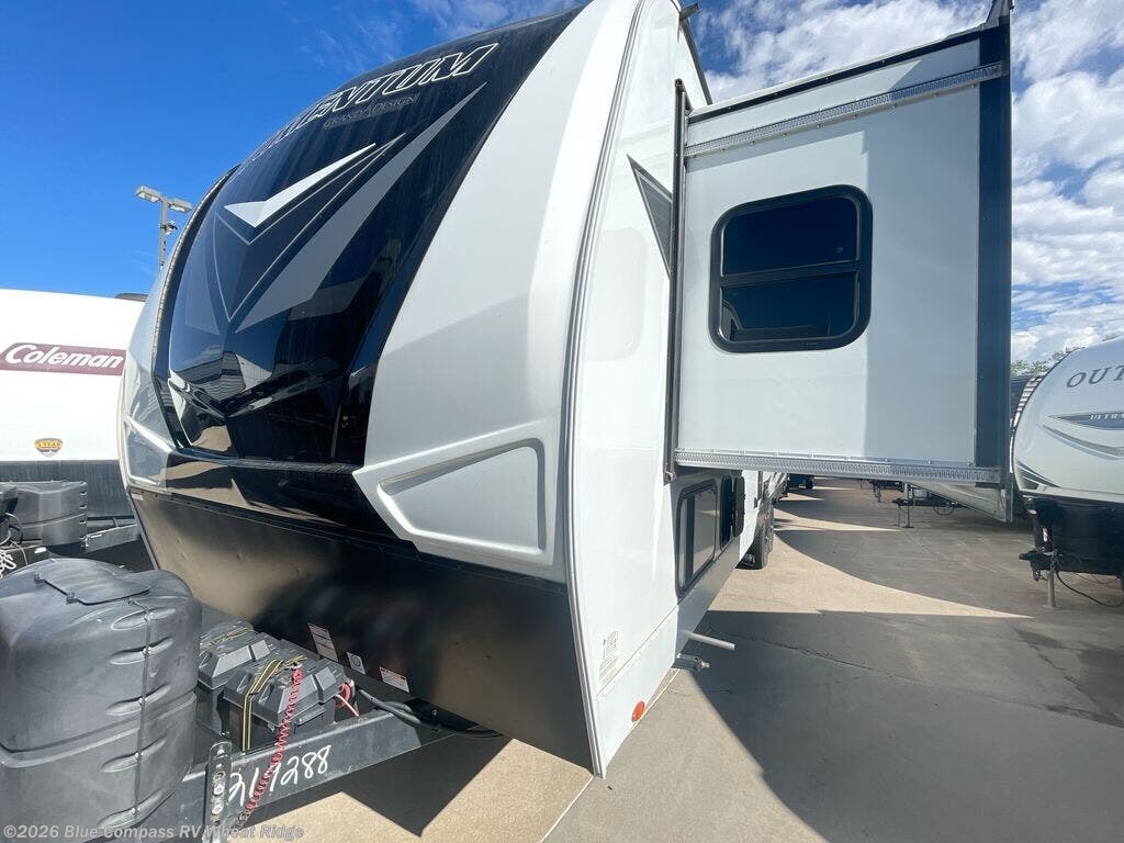 2023 Momentum G-Class 32G by Grand Design from Blue Compass RV Wheat Ridge in Wheat Ridge, Colorado
