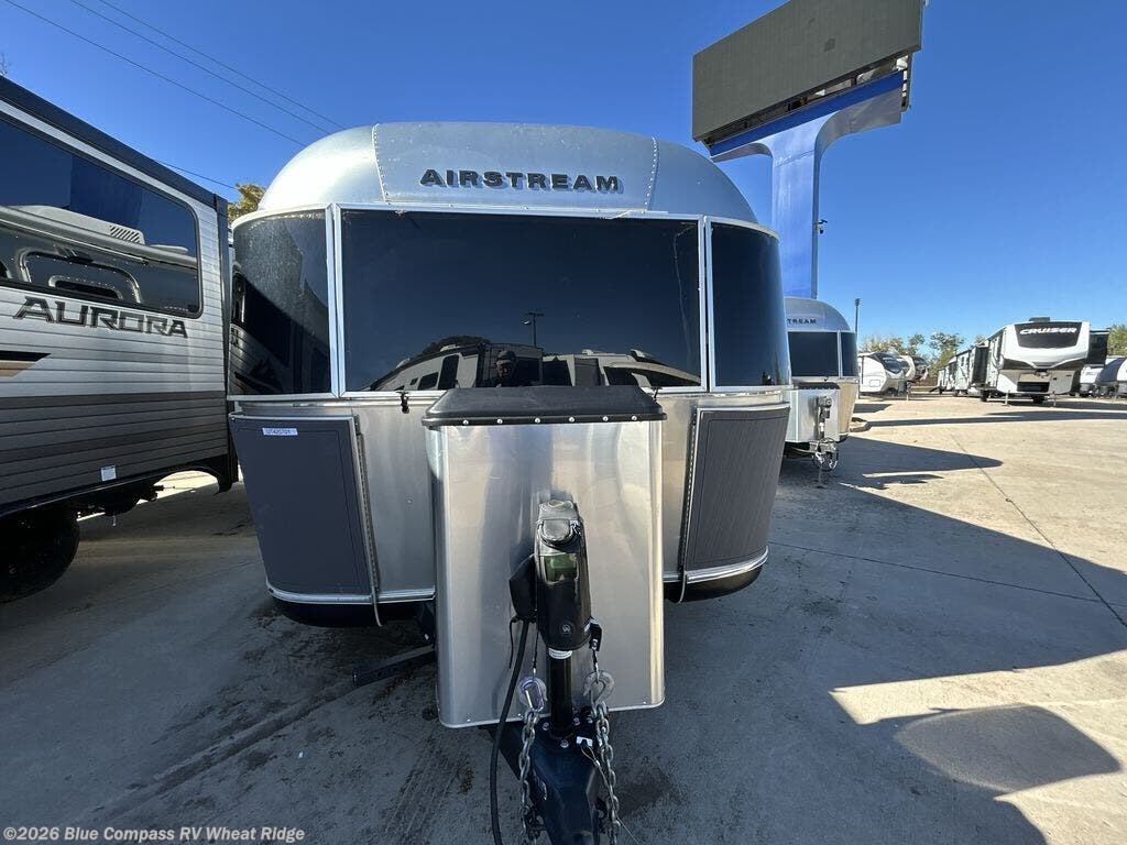 Used 2023 Airstream Classic 30RB Twin available in Wheat Ridge, Colorado